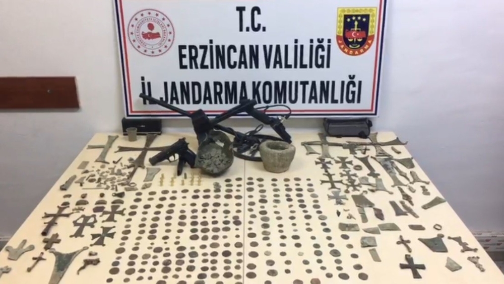 Erzincan’da tarihi eser operasyonu