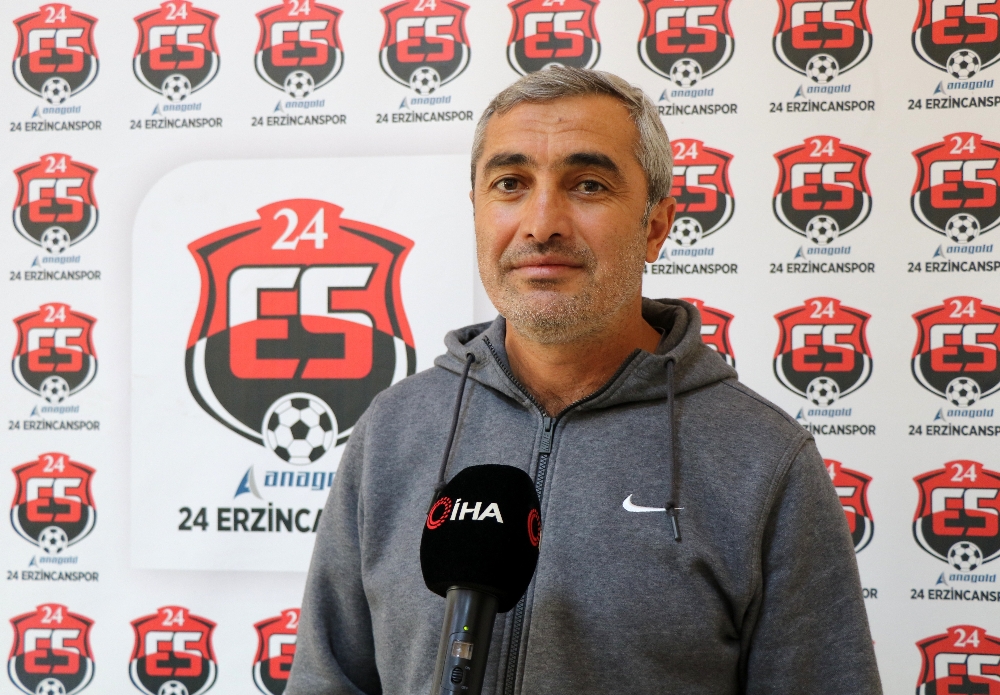 Erzincanspor Teknik Direktörü Mustafa Sarıgül istifa etti