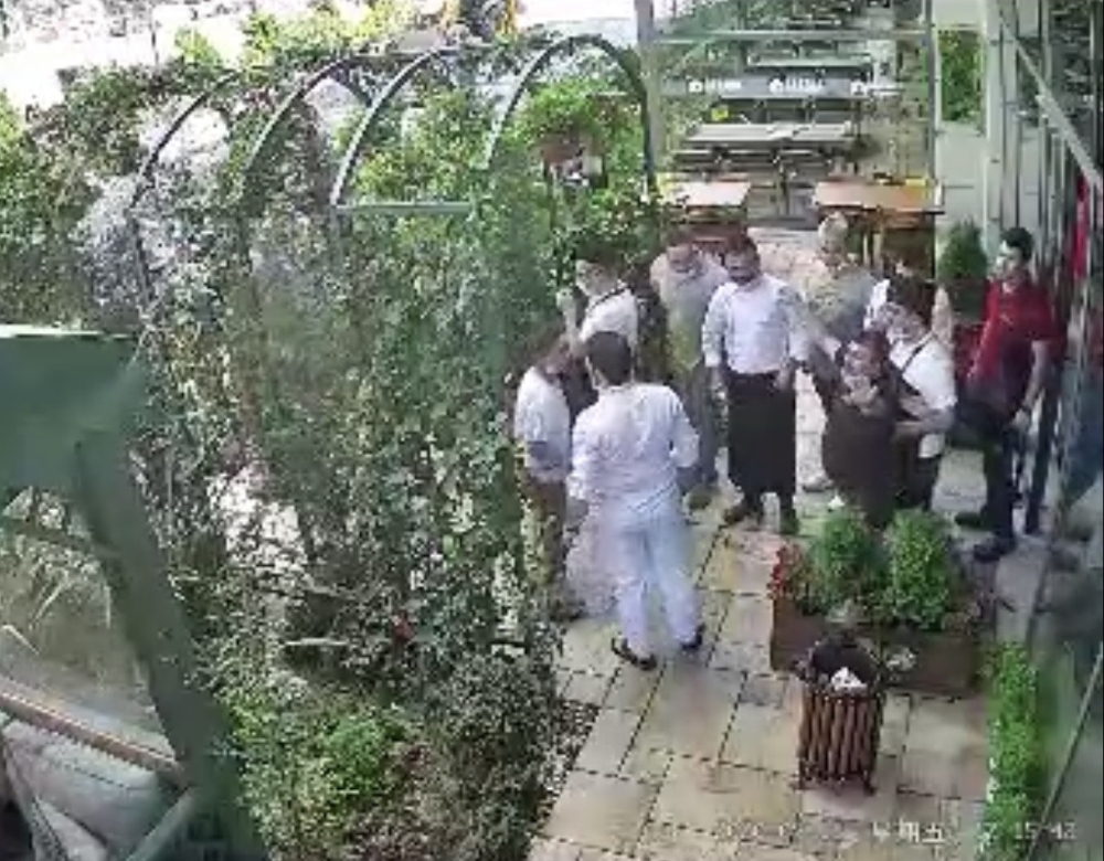 Esenyurt’ta değnekçi terörü: Dehşet anları kamerada