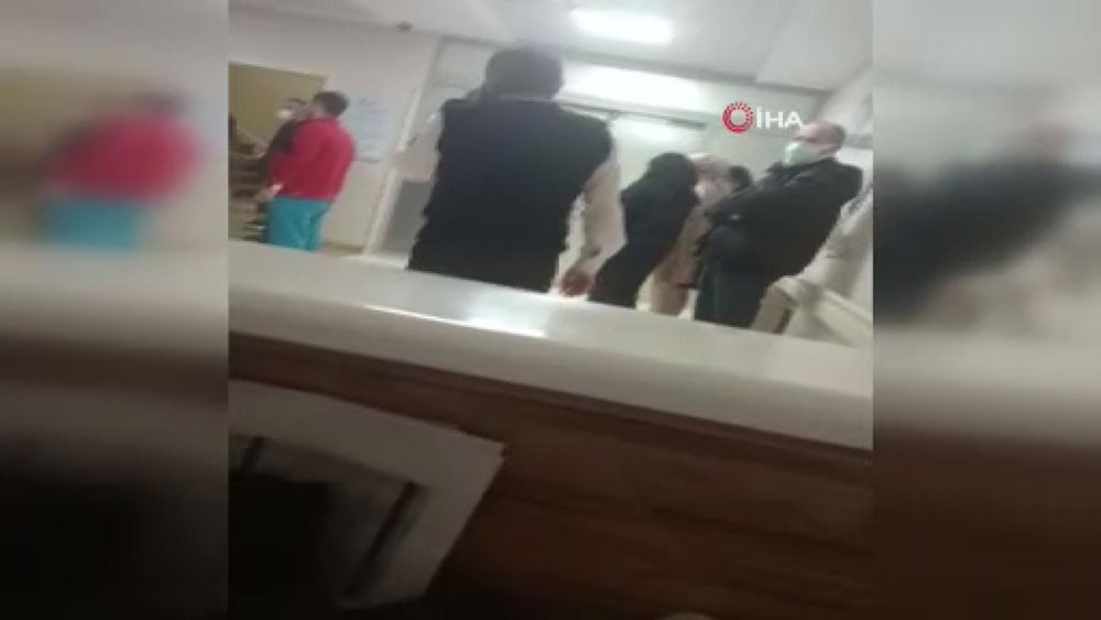 Esenyurt’ta hastanede sağlık çalışanlarına saldırı