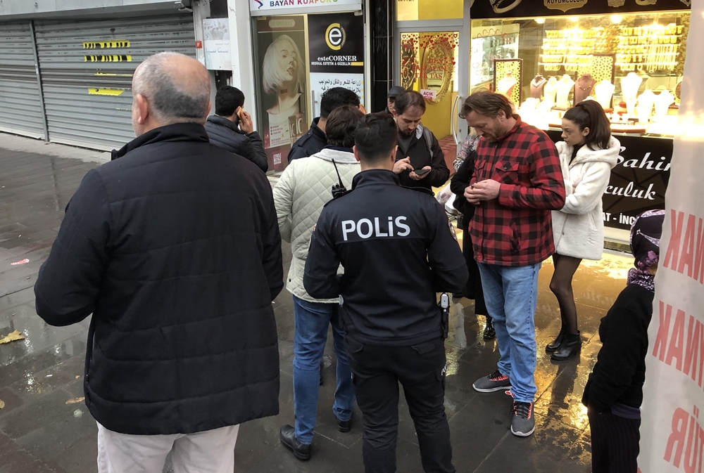 Esenyurtta Kar Payı Vaadiyle Milyonluk Vurgun