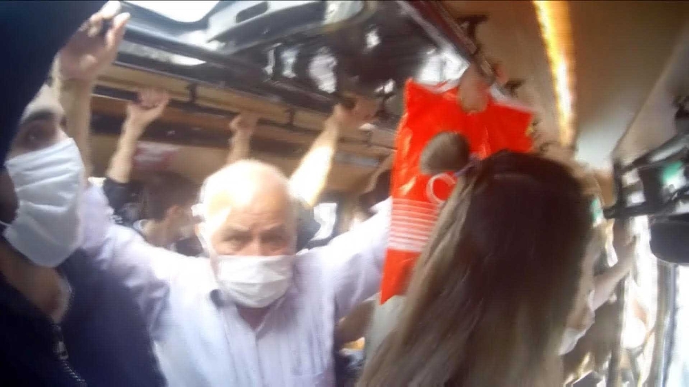 Esenyurt’ta “koronabüsler” virüs saçıyor