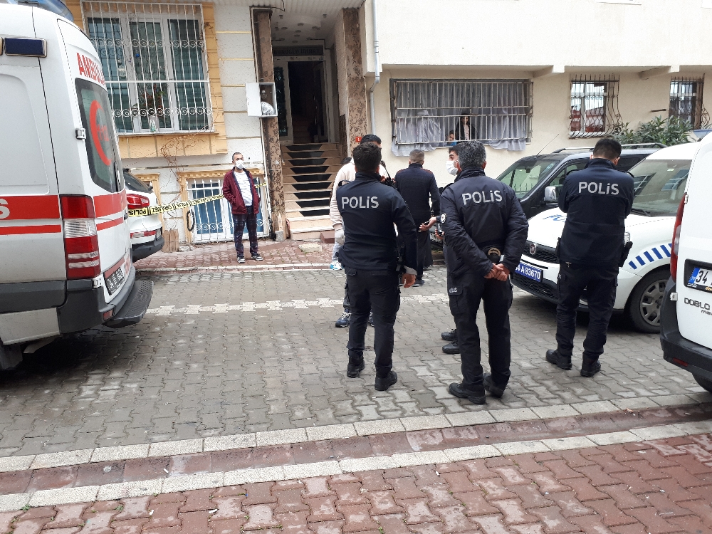 Esenyurt’ta sokak ortasında kadın cesedi bulundu