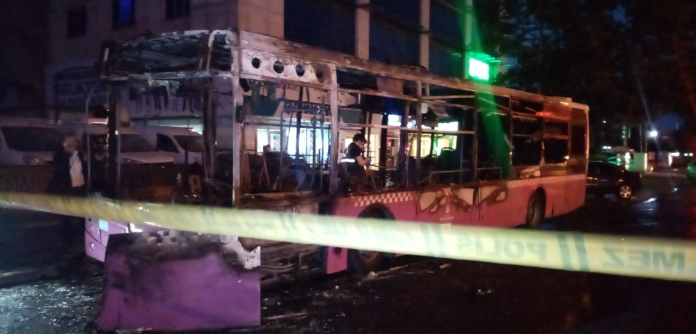 Esenyurt’ta şüpheli şahıs ortalığı ateşe verdi