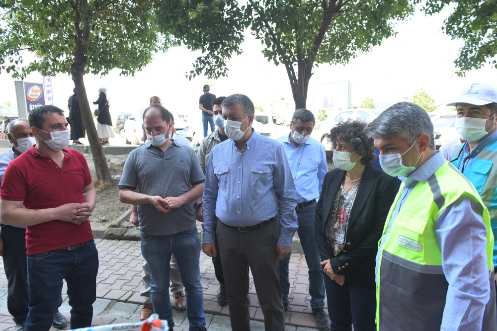 Esenyurt’ta vatandaşların yaraları sarılıyor