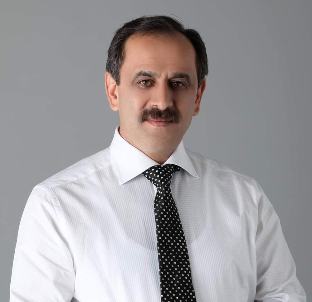 Eski Belediye Başkanı aracında ölü bulundu