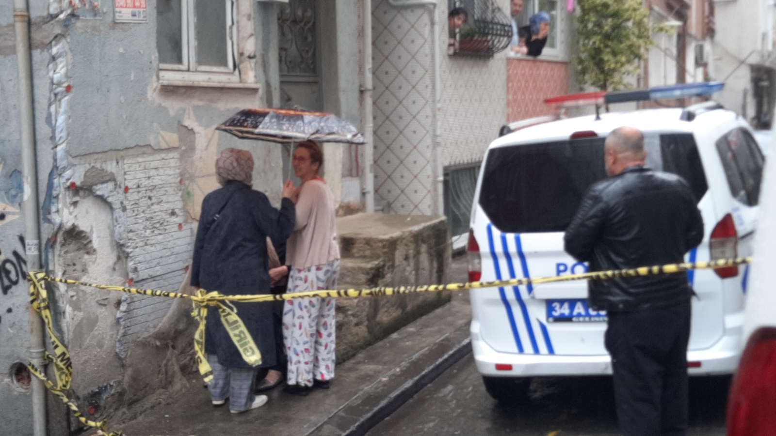 Eski eşine kurşun yağdırdı, iki çocuk annesi kadın ağır şekilde yaralandı