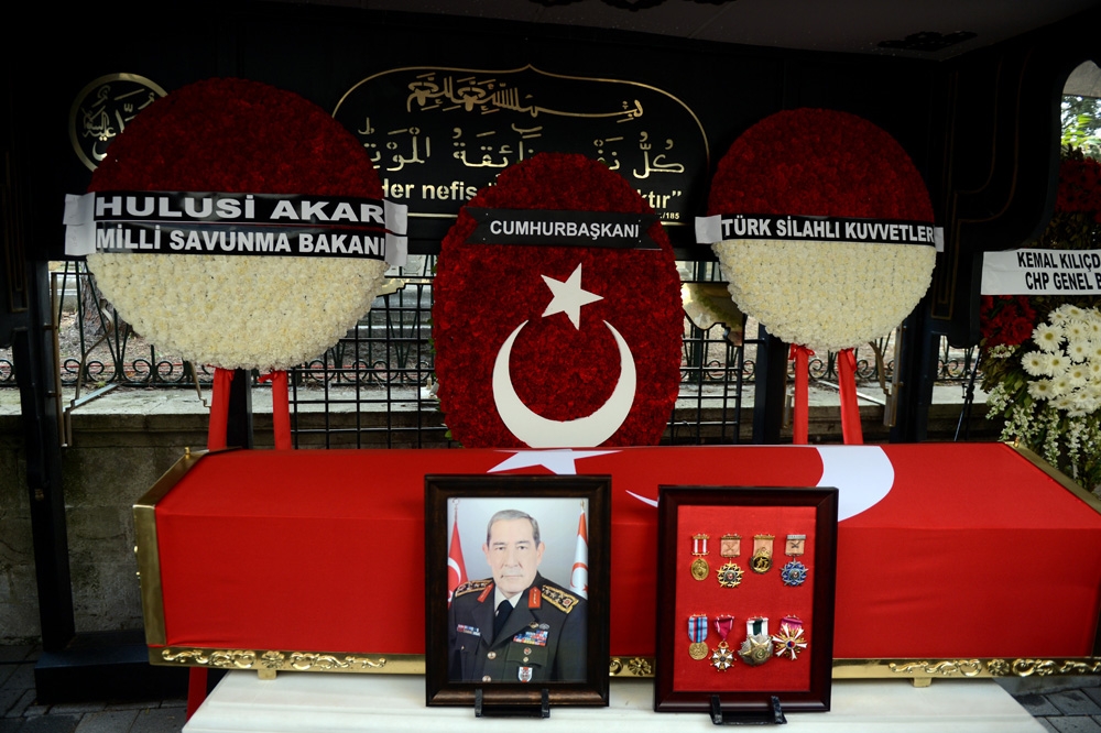 Eski Genelkurmay Başkanı Yaşar Büyükanıt Son Yolculuğuna Uğurlandı