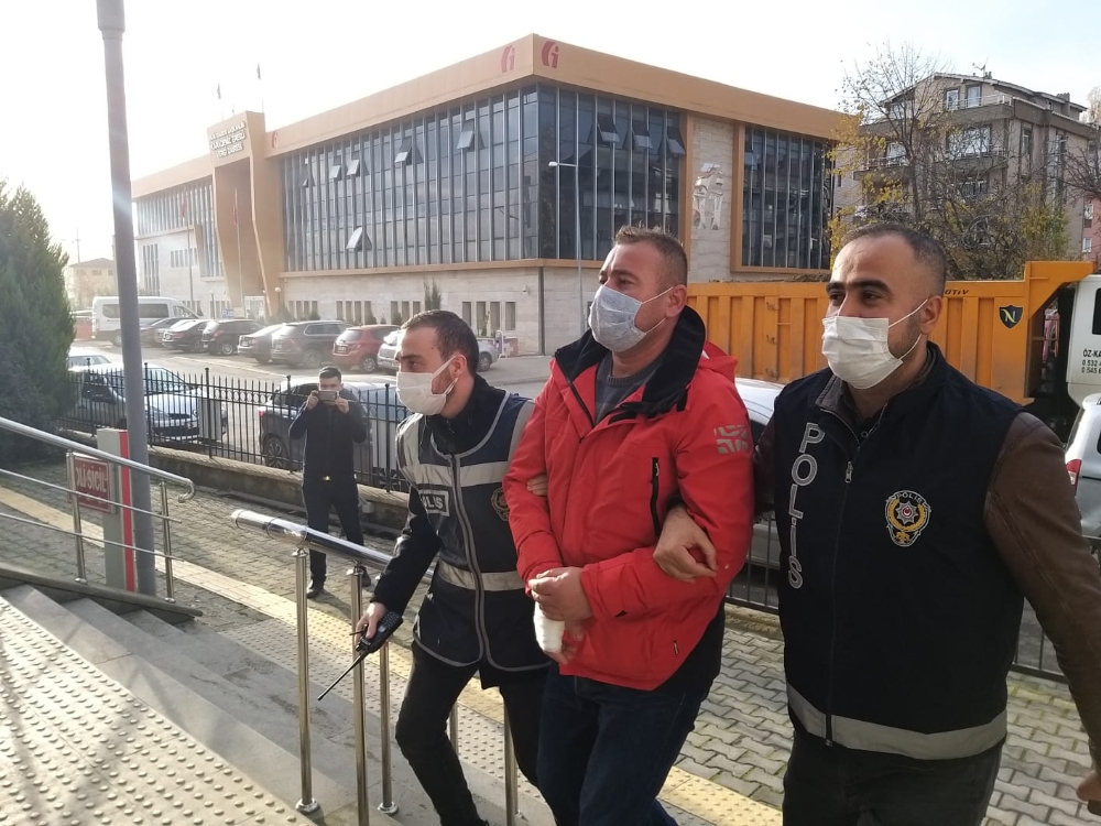 Eski sevgilisini 10 yerinden bıçaklayan zanlı tutuklandı