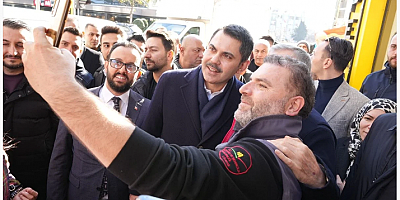 Esnaf ziyaretinde kentsel dönüşüm sohbeti:Yaparsa Murat Kurum yapar!