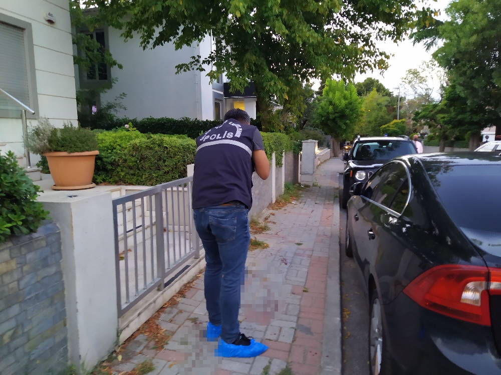 Etiler’de korsan otoparkçıların kavgası kanlı bitti