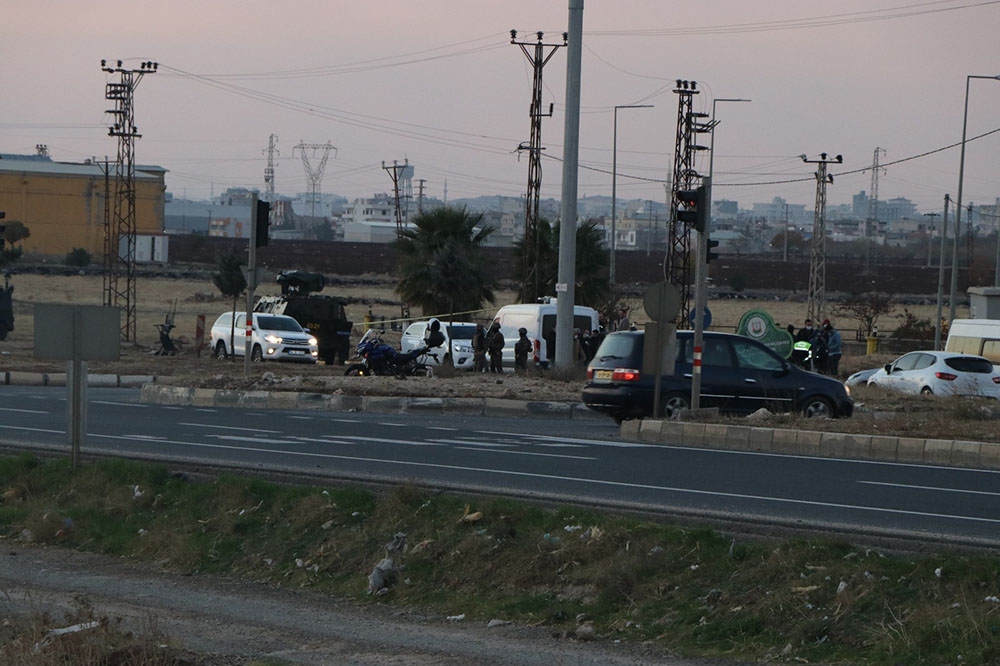 Etkisiz hale getirilen teröristin üzerinden bomba çıktı