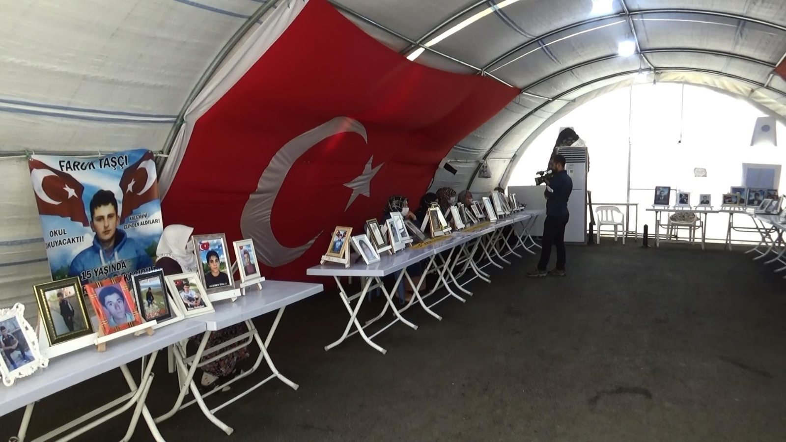 Evlat nöbetindeki aileler, çocuklarını PKK’dan almakta kararlı