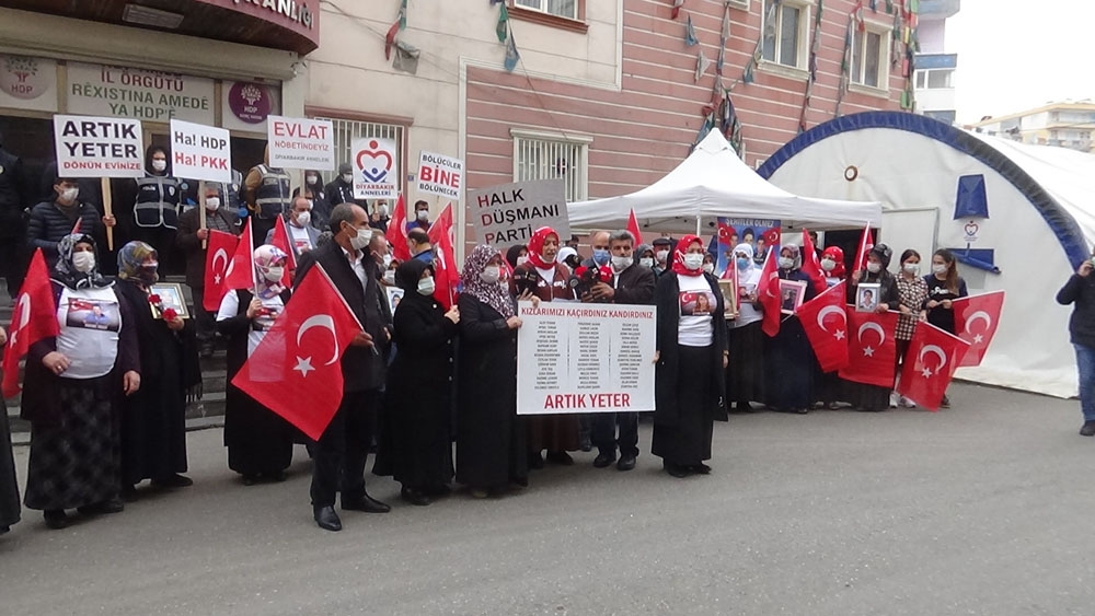 Evlat nöbetindeki ailelerden 8 Mart Dünya Kadınlar Günü açıklaması
