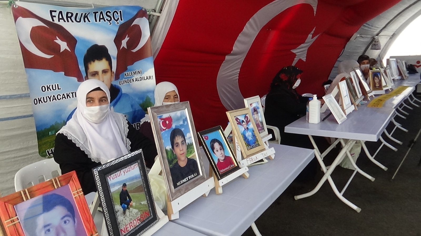 Evlat nöbetindeki ailelerden HDP’ye tepki: 