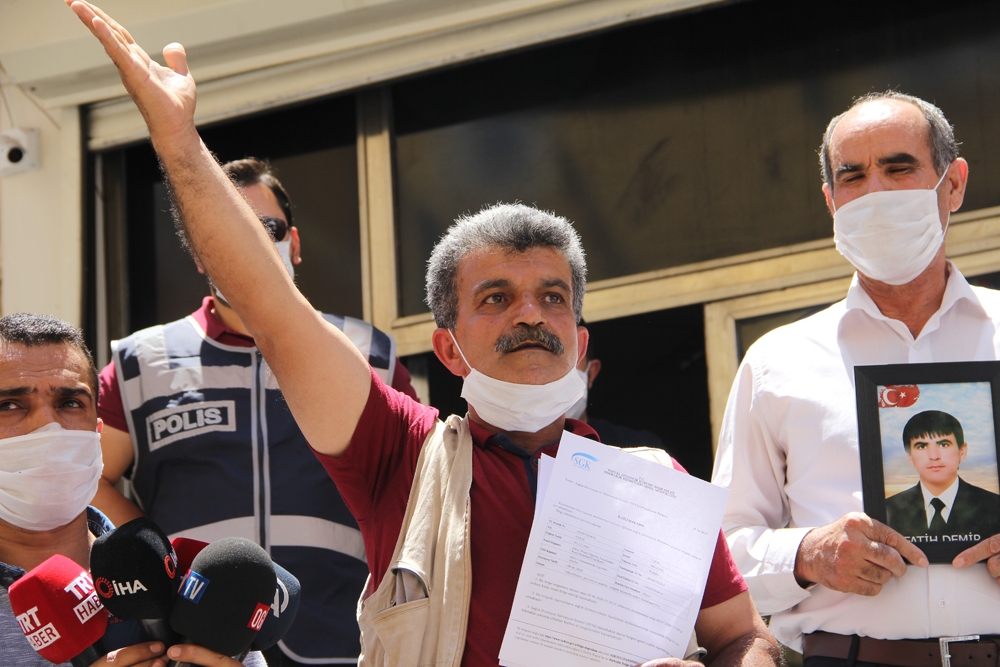 Evlat nöbetindeki baba Celil Begdaş haberlere ateş püskürdü