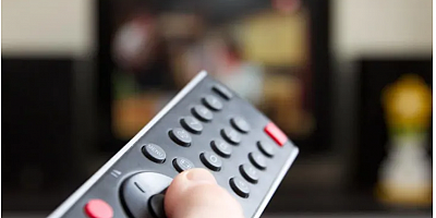 Evliler, bekarlara göre daha çok televizyon izliyor