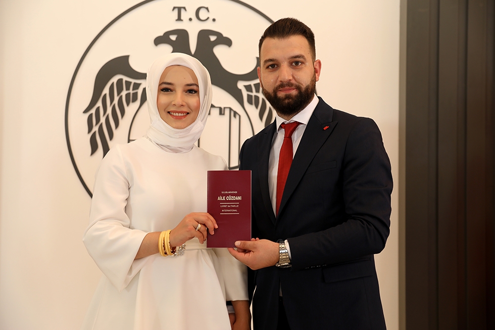 Evlilik için 10.10.2020 tarihini seçtiler