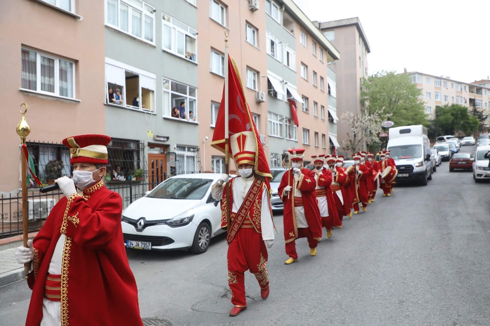Eyüpsultan sokaklarında marşlar yankılandı