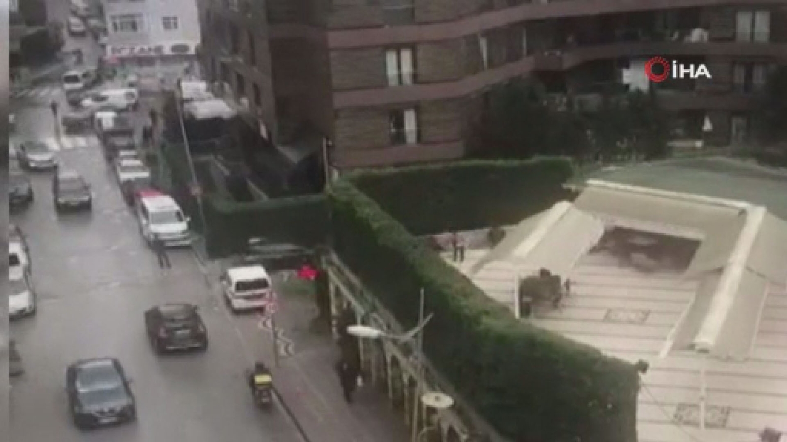 Eyüpsultan’da silahlı çatışma anı kamerada