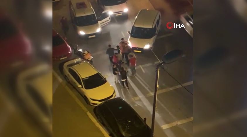Eyüpsultan’da sürücülerin yol verme kavgası