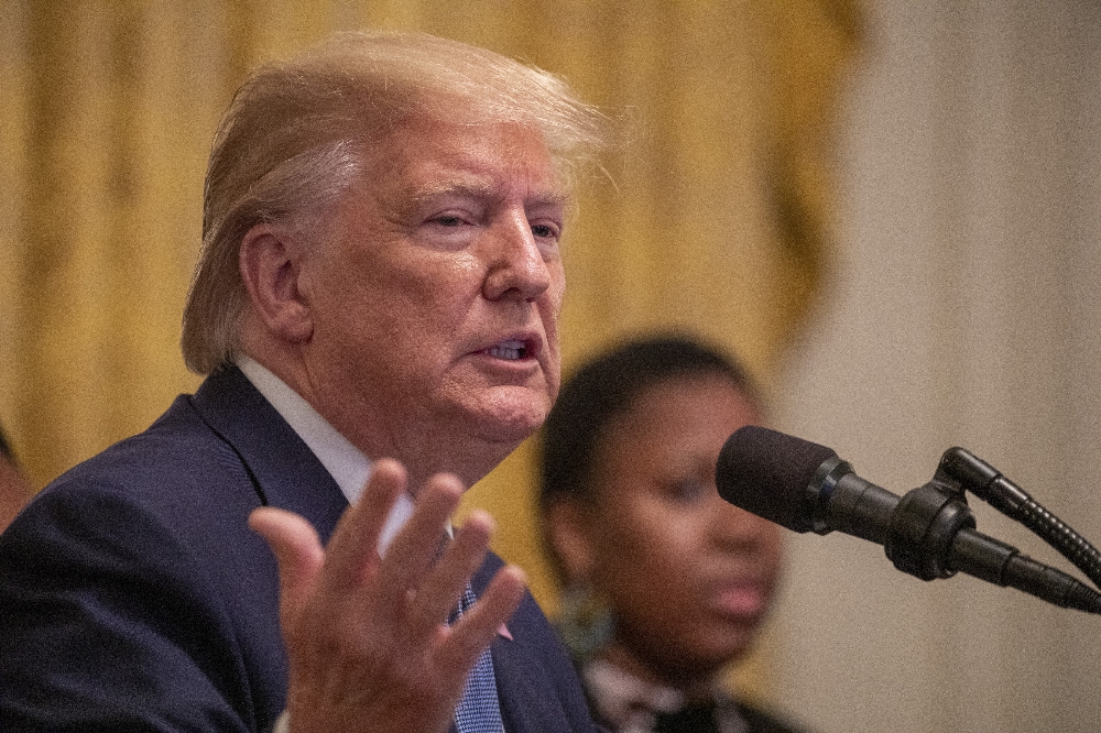 Facebook ve Twitter, Trump’ın paylaştığı videoyu sildi