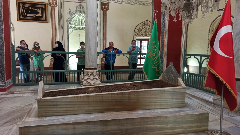Fatih Sultan Mehmed’in babası Sultan 2. Murad’a Ayasofya müjdesi