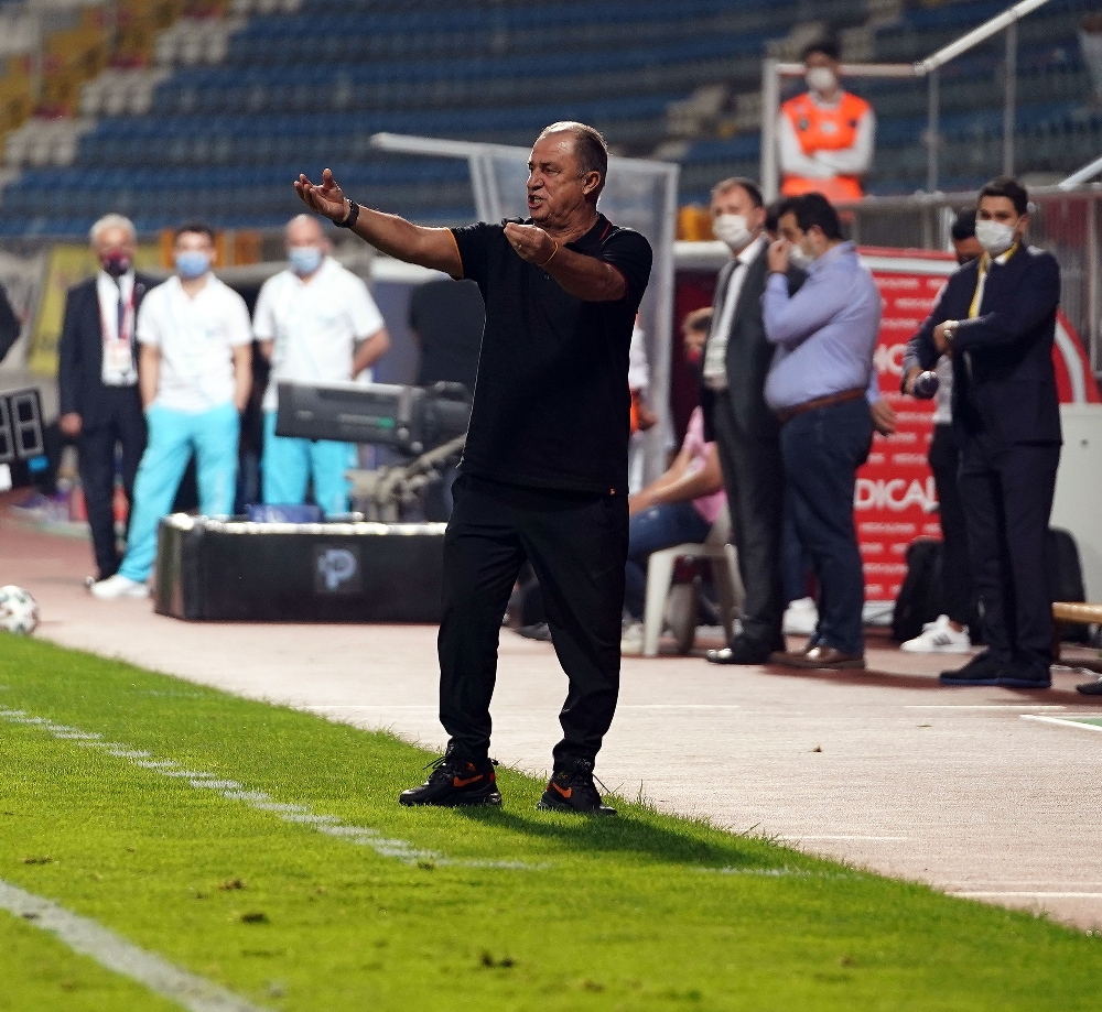Fatih Terim: “Ben Galatasaray’ı terk etmedim, oyunu terk ettim