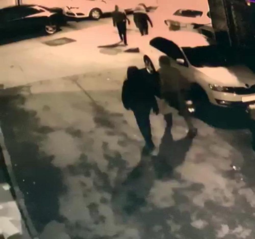 Fatih’te 9 aracın kundaklanma anı kamerada