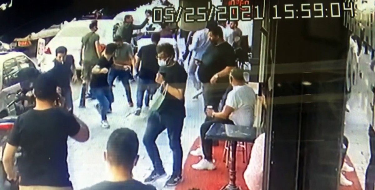 Fatih’te maske takma kavgası kanlı bitti : 1 yaralı