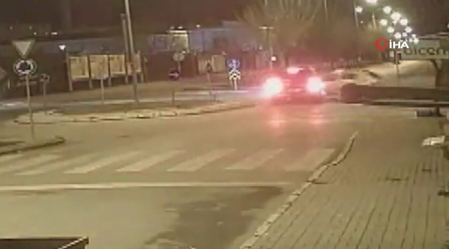 Feci kaza kamerada