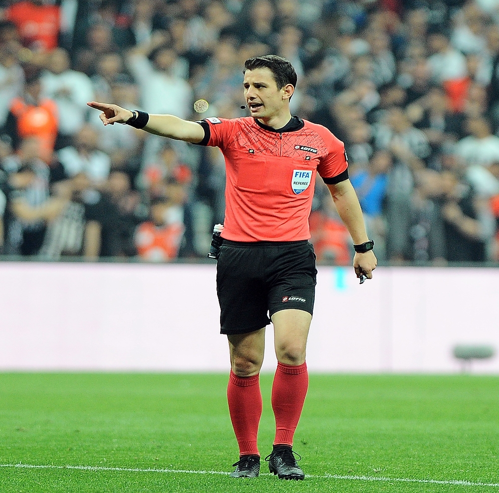 Fenerbahçe - Galatasaray derbisinin hakemi belli oldu