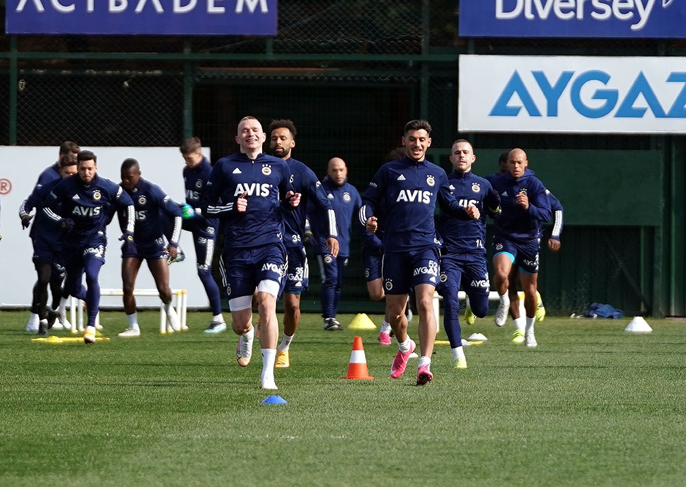Fenerbahçe, Beşiktaş derbisi hazırlıklarını sürdürdü