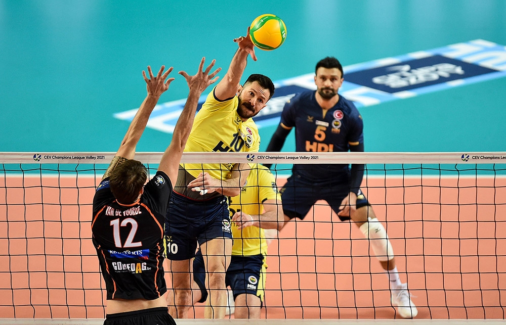Fenerbahçe, CEV Şampiyonlar Ligi’ne galibiyetle başladı