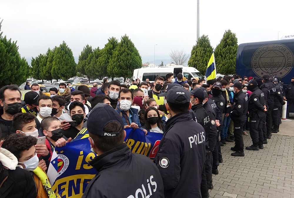 Fenerbahçe gelince korona unutuldu