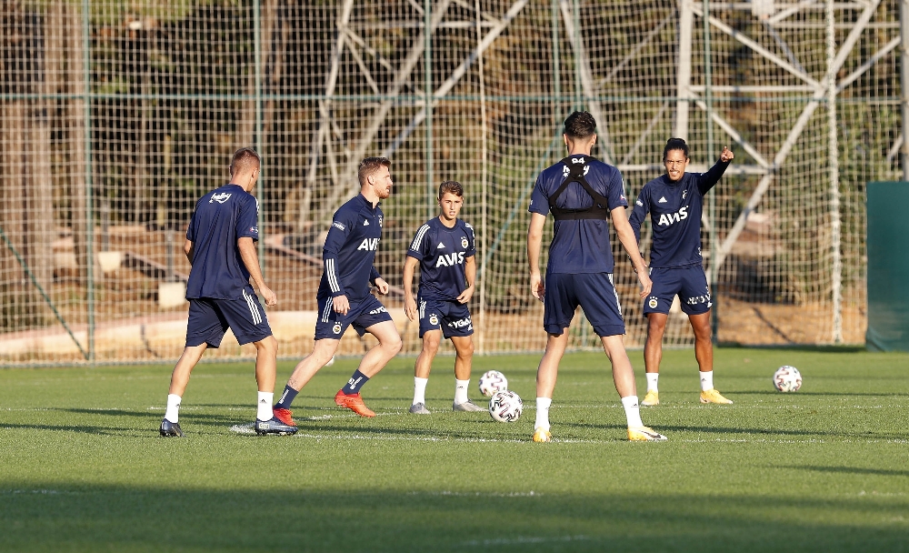 Fenerbahçe Göztepe hazırlıklarını sürdürdü