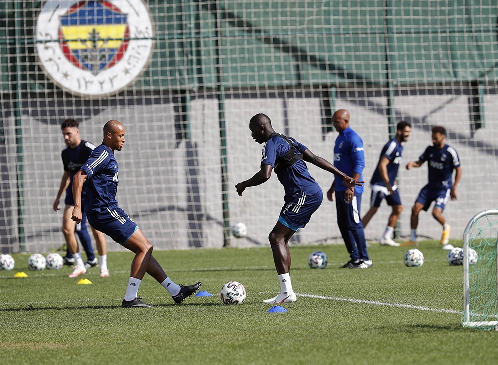 Fenerbahçe Göztepe maçı hazırlıklarını sürdürdü