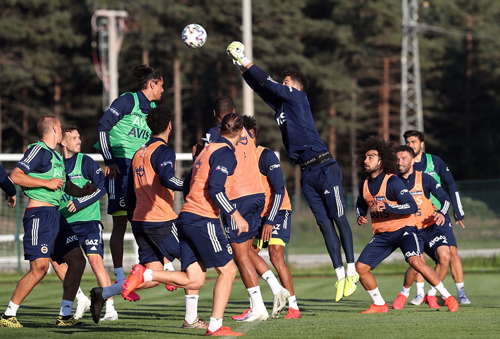 Fenerbahçe, mevkilerinin en iyilerini transfer etti