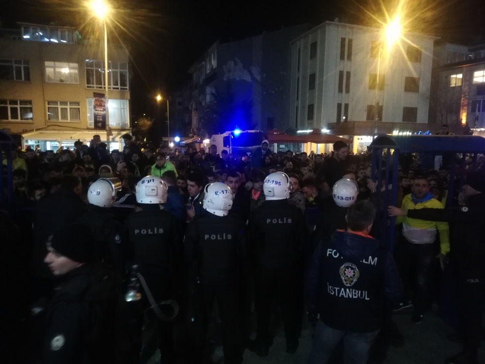 Fenerbahçe taraftarından Ali Koç’a tepki