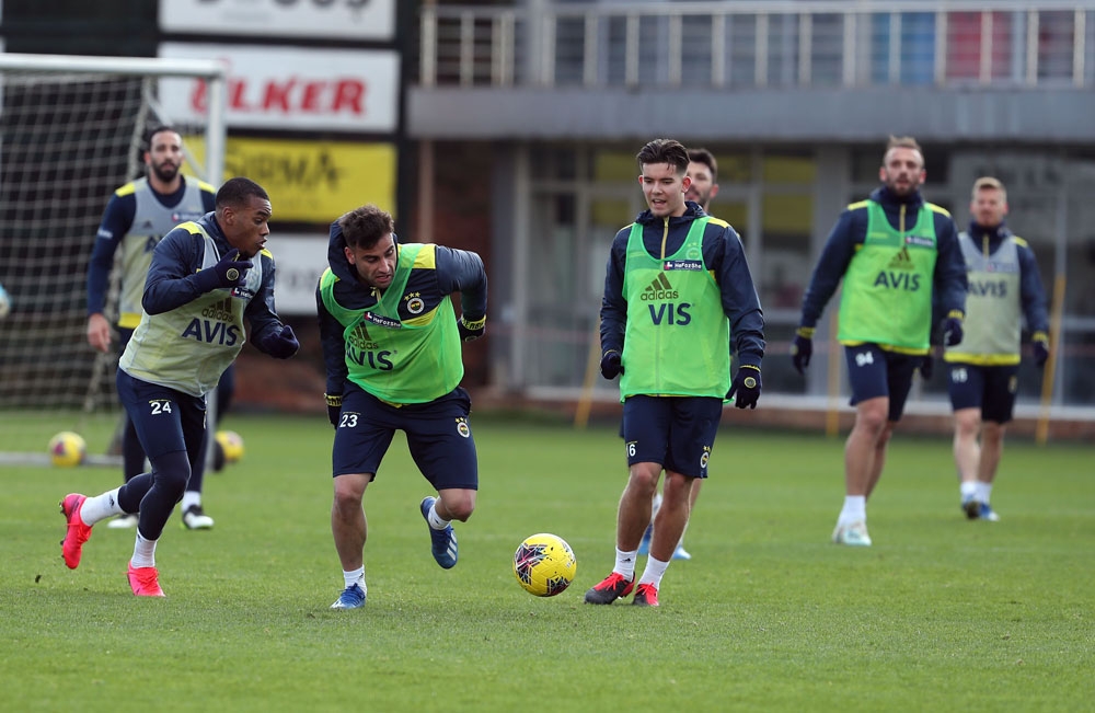 Fenerbahçe, Trabzonspor maçı hazırlıklarını tamamladı