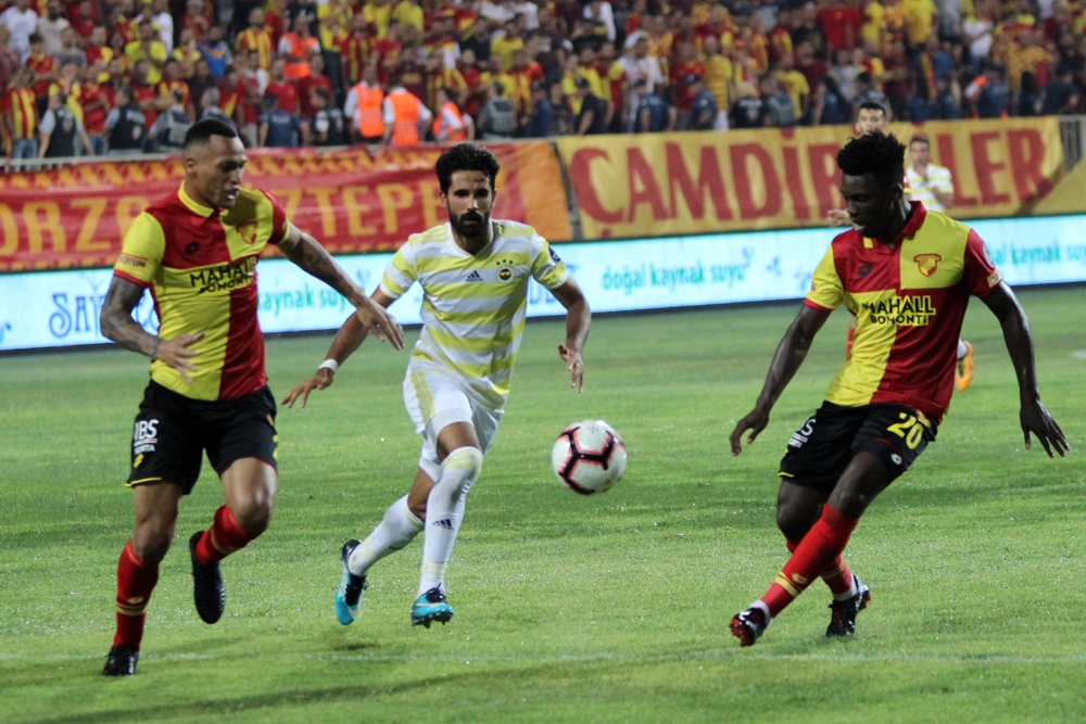 Fenerbahçe Ve Göztepe 51. Randevuda