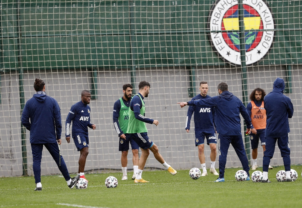 Fenerbahçe’de Trabzonspor mesaisi başladı