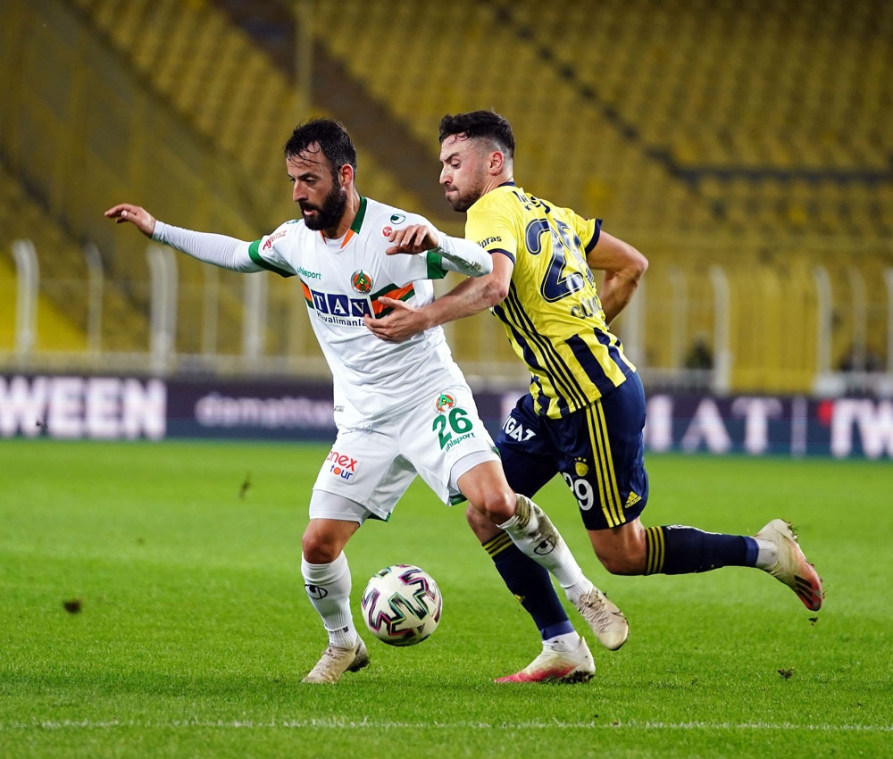 Fenerbahçe’de yeni transferler geçen sezona göre düşüşte