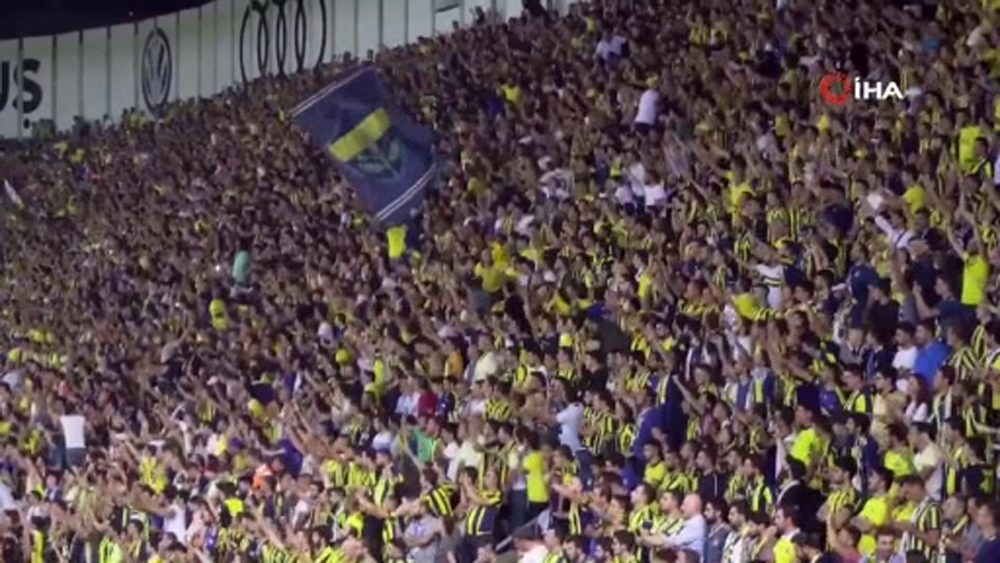 Fenerbahçe’den ’Evde kal’ videosu