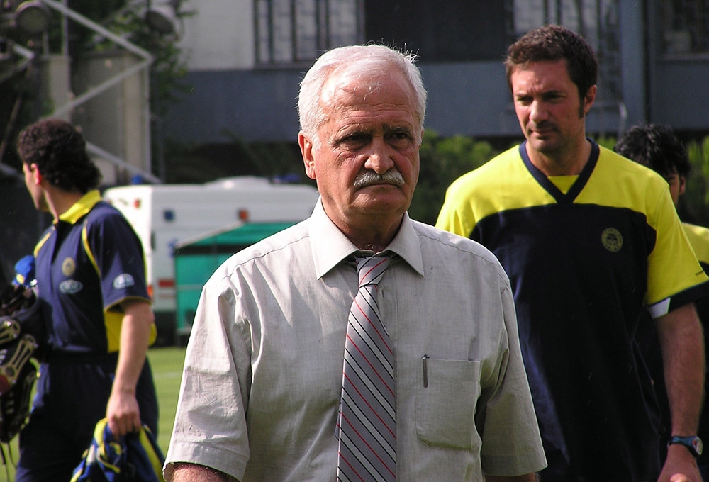 Fenerbahçe’nin eski hocası Tamer Güney hayatını kaybetti