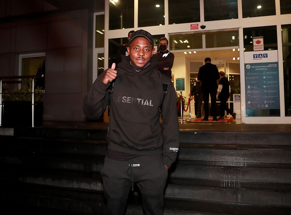 Fenerbahçe’nin yeni transferi Osayi-Samuel İstanbul’da