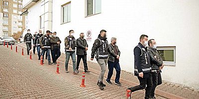 FETÖ'cüler esnaftan zorla para topluyor: 