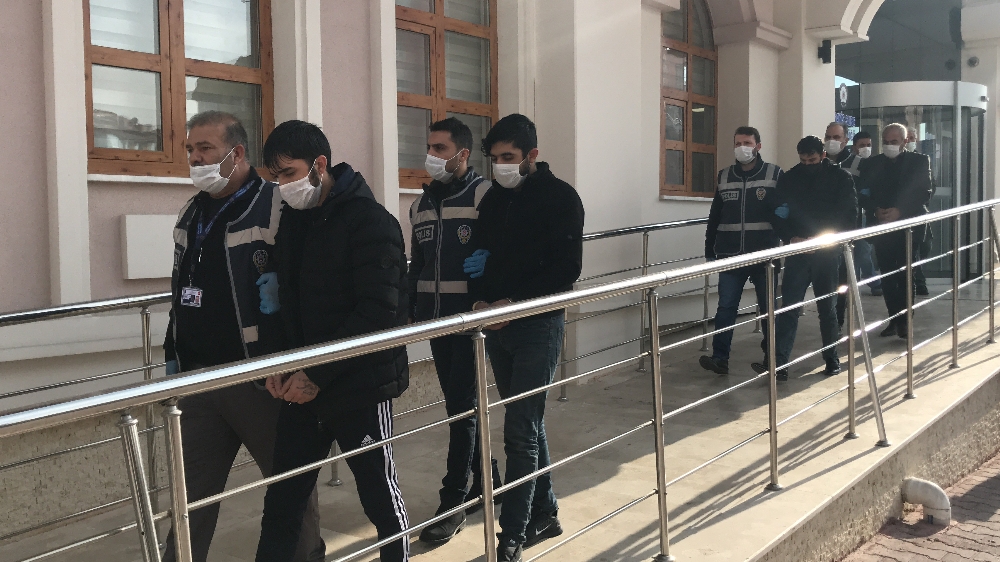 FETÖ yalanıyla 160 bin lira dolandıran 6 şüpheli yakalandı