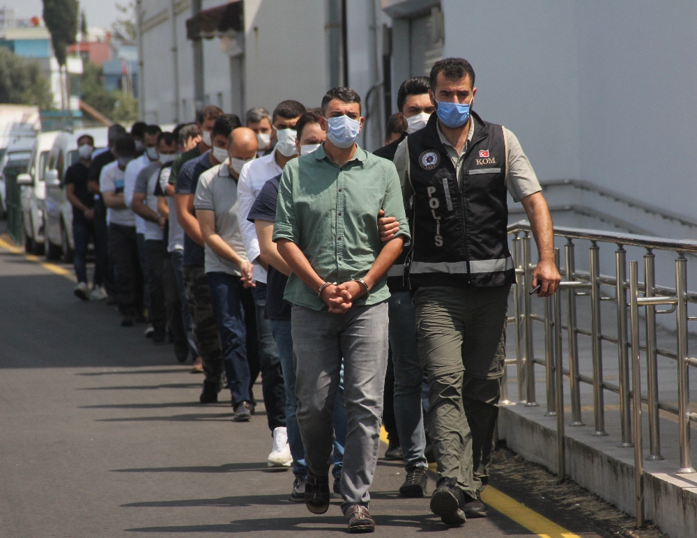 FETÖ’cüler sabit hattan arayacakları askerler için onlarca şifreli kod kullanmış