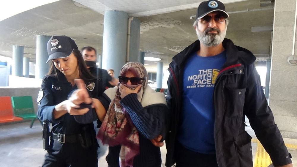 ‘Fetöcüyüm, Uçağı Patlatacağım Diye Bağıran Kadına 10 Yıl Hapis İstemi